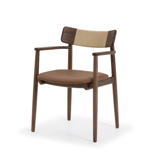 Classics | Connect Dining Armchair Walnut | Fauteuils | Set Collection