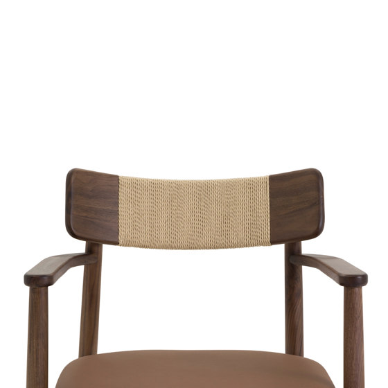 Classics | Connect Dining Armchair Walnut | Sessel | Set Collection