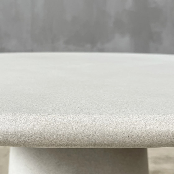 Brutal | Matera Sculptural 100 Table | Tavoli contract | Set Collection