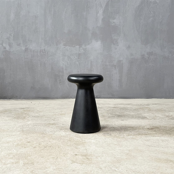 Brutal | Glazed Charchoal 30 Side Table | Side tables | Set Collection