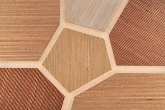 Plexwood - Ocume Red 83 | Planchas de madera | Plexwood