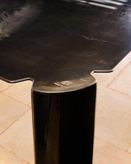 10th Bridge Table | Dining tables | Exteta