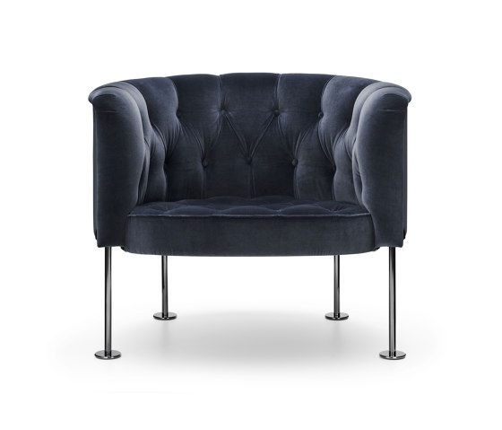 Haussmann Armchair | Poltrone | Walter K.