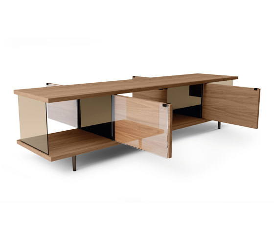 The Farns Sideboard Low | Sideboards | Walter K.