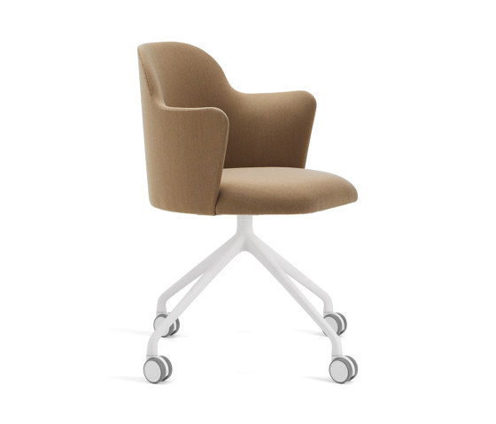 Aleta chair - pyramid swivel base with casters & armrest | Sedie | viccarbe