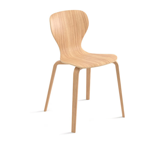 Ears chair - four wooden legs base | Stühle | viccarbe