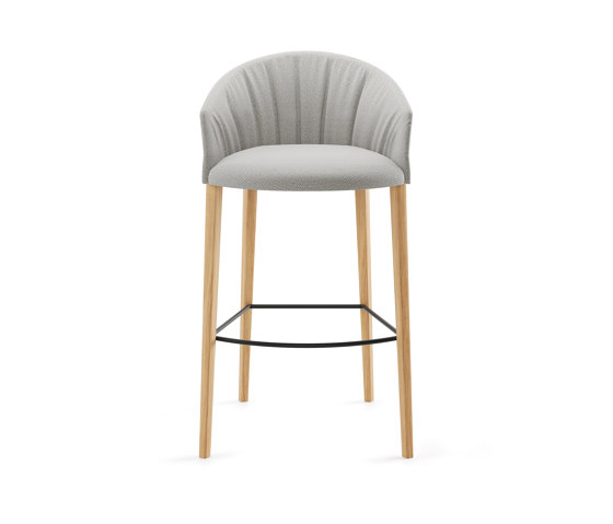 Copa stool - four wooden legs base bar height soft upholstery | Sgabelli bancone | viccarbe