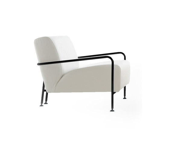 Colubi lounge chair with metal armrest | Poltrone | viccarbe