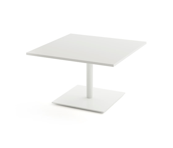 Stan low table 80x80 | Tables basses | viccarbe