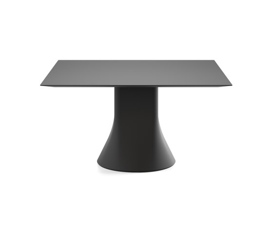 Cambio table 140x140 H74 | Dining tables | viccarbe