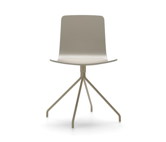 Klip chair - swivel base & stained / lacquered seat | Stühle | viccarbe