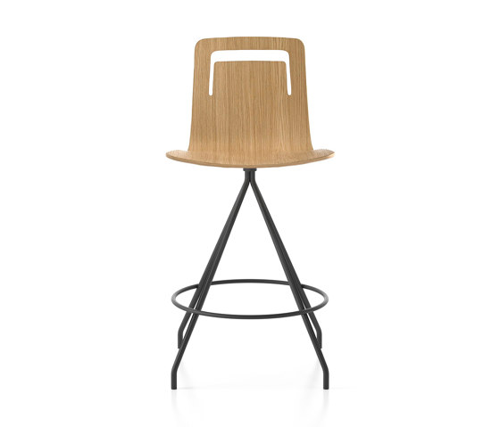 Klip stool - swivel base counter height & stained seat with handle | Tabourets de bar | viccarbe