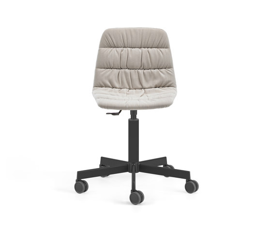 Maarten chair - five casters base & soft upholstery | Stühle | viccarbe