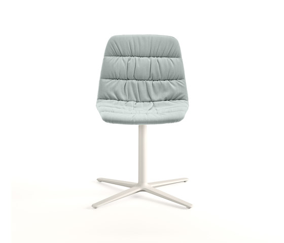 Maarten chair - flat swivel base & soft upholstery | Chairs | viccarbe