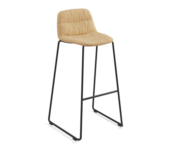 Maarten Outdoor stool - bar height & soft upholstery | Barhocker | viccarbe