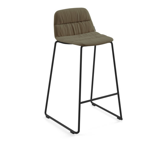 Maarten Outdoor counter stool & soft upholstery | Bar stools | viccarbe