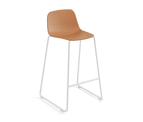 Maarten Plastic stool - sled base counter height | Sgabelli bancone | viccarbe