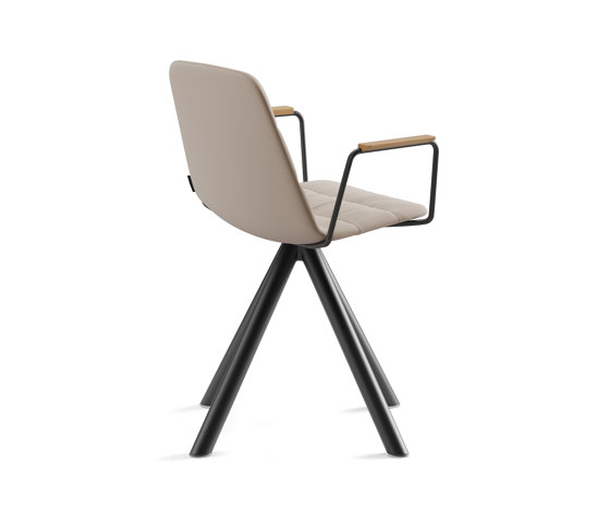 Maarten chair - swivel base & soft upholstery | Chaises | viccarbe