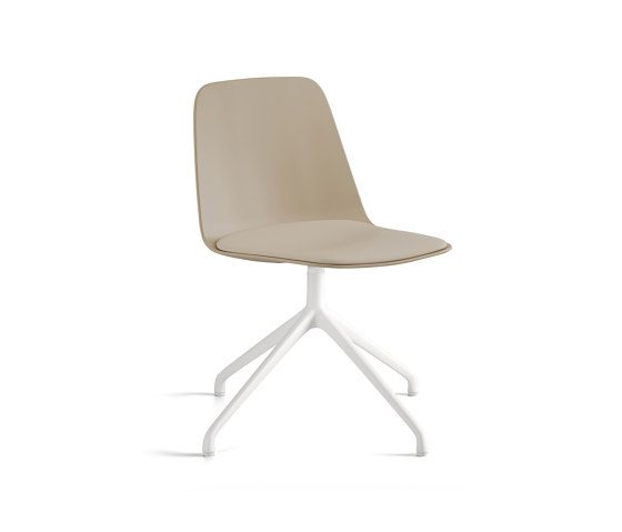 Maarten Plastic chair - pyramid swivel base with cushion | Stühle | viccarbe