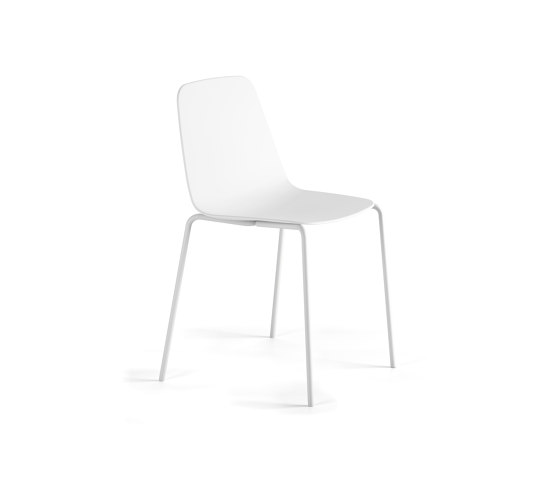 Maarten Plastic chair - 4 metal legs base | Chaises | viccarbe