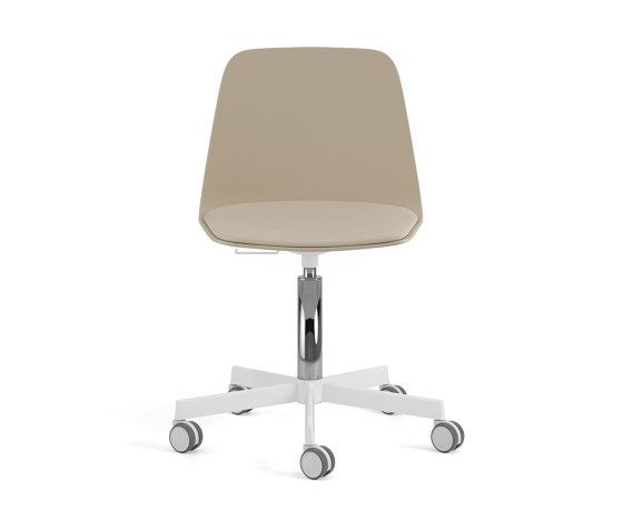 Maarten Plastic chair - five casters base with cushion | Chairs | viccarbe