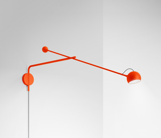 Ixa Arm-Wandleuchte mit Kabel | Wandleuchten | Artemide