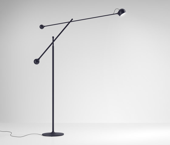 Ixa Floor | Free-standing lights | Artemide