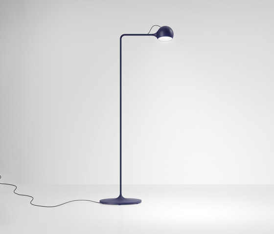 Ixa Reading | Free-standing lights | Artemide