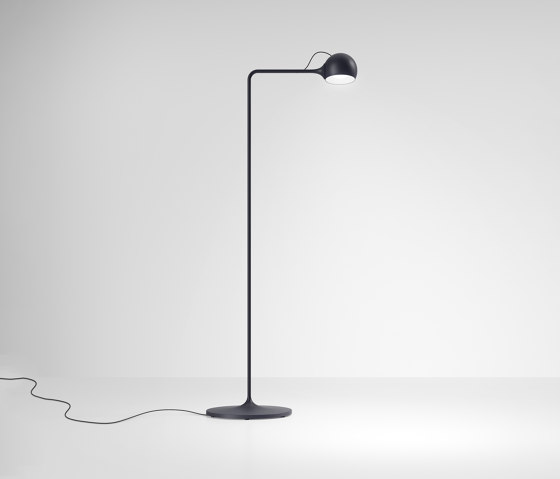 Ixa Reading | Free-standing lights | Artemide