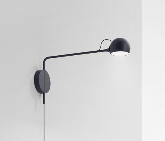 Ixa Wandleuchte mit Kabel | Wandleuchten | Artemide