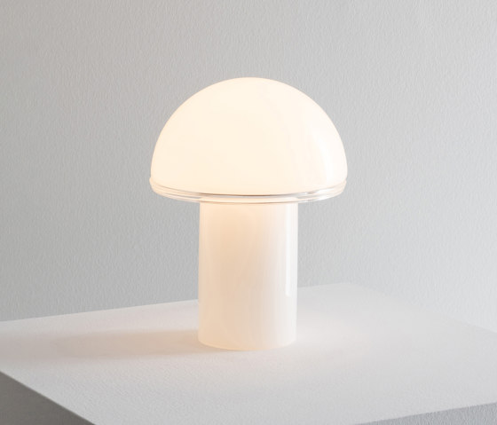 Onfale Piccolo | Lampade tavolo | Artemide