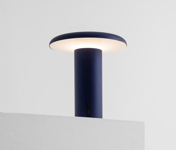 Takku | Lámparas de sobremesa | Artemide