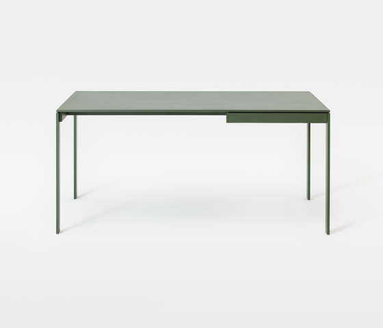 Foil Desk 211 | Schreibtische | Mara