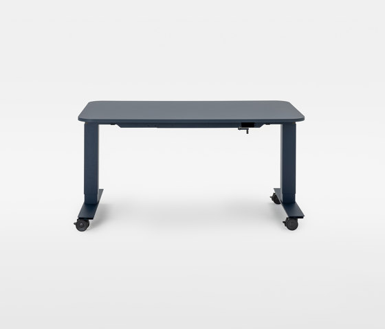 Follow Tilting Monochromatic 299RCAR | Desks | Mara