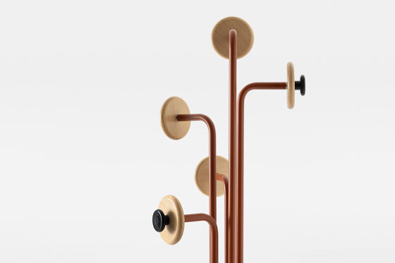 Leo 508 | Coat racks | Mara