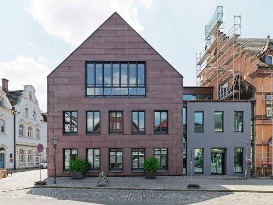 concrete skin | Zell am Harmersbach town hall | Concrete panels | Rieder