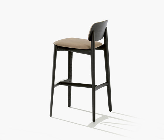 Curve Stool | Bar stools | Poliform