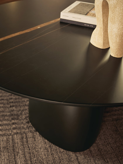 Monolith | Dining tables | Poliform