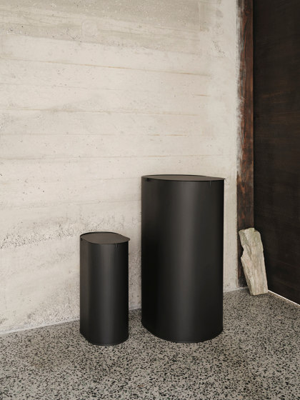 Enkel Bin - Large - Black | Cubos basura / Papeleras | ferm LIVING