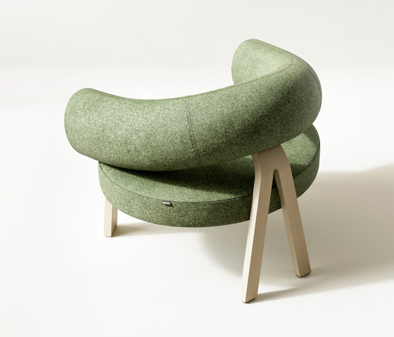 Isu Armchair | Sessel | Neil David