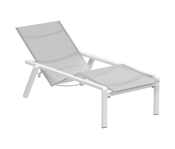 Alura lounger | Sun loungers | Royal Botania