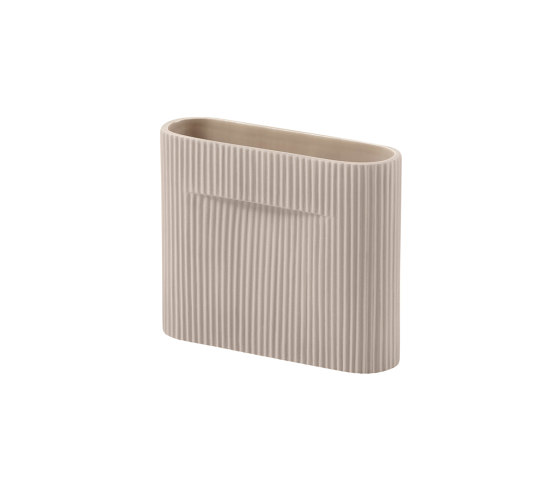 Ridge Vase | H16,5cm | Vasen | Muuto