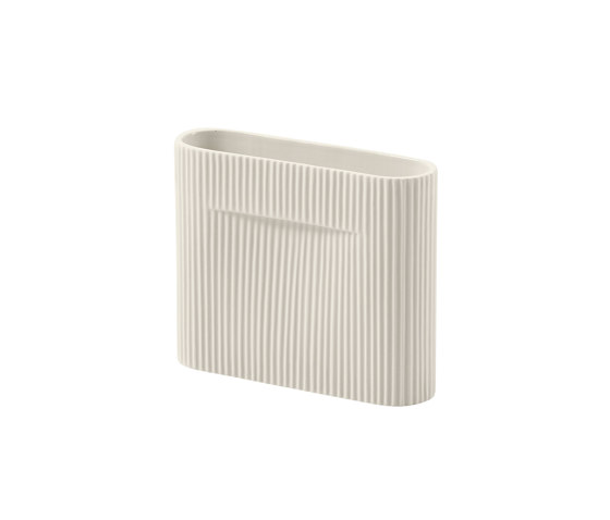 Ridge Vase | H16,5cm | Vasi | Muuto