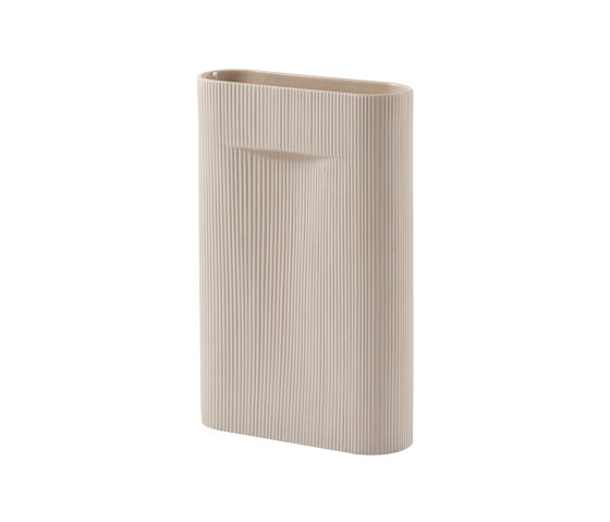 Ridge Vase | H48,5cm | Floreros | Muuto