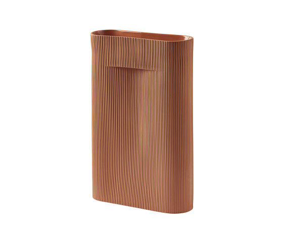 Ridge Vase | H48,5cm | Vasi | Muuto