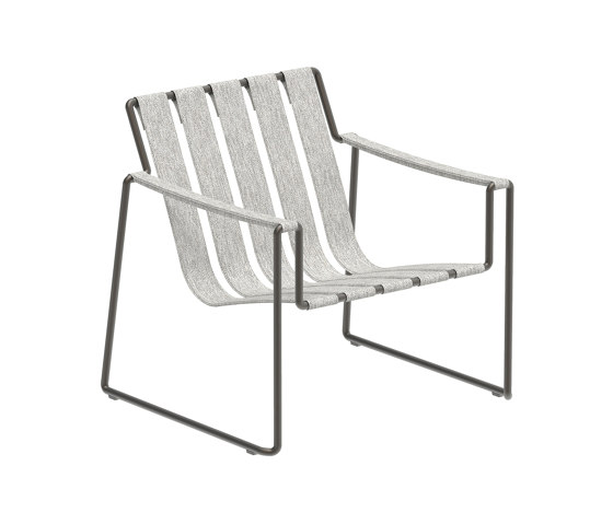 Strappy 77 fauteuil bas | Fauteuils | Royal Botania