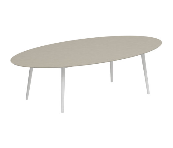 Styletto low dining table 250x130cm | Tables de repas | Royal Botania