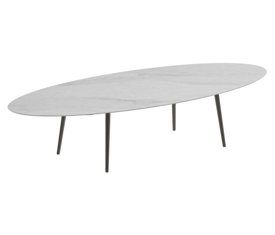 Styletto low dining table 320x140cm | Tables de repas | Royal Botania