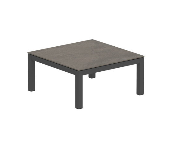 Taboela side table 80x80cm | Tavolini bassi | Royal Botania