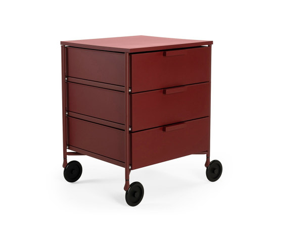 Mobil Mat Pflaumenfarbig | Sideboards / Kommoden | Kartell